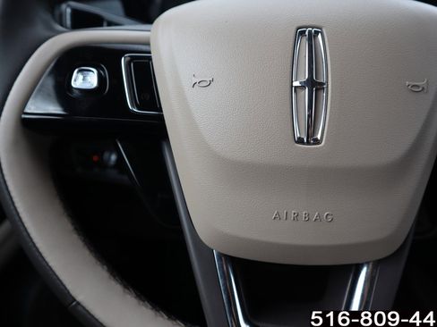 Used 2022 Lincoln Corsair AWD w/ Equipment Group 101A image 27