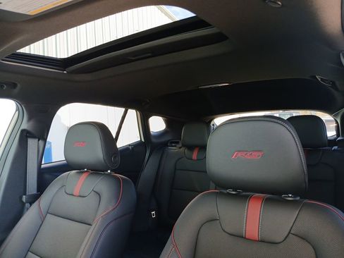 New 2026 Chevrolet Trax RS w/ Sunroof Package image 19