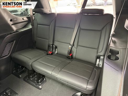 Used 2025 GMC Yukon Denali w/ Sun & Power Step Package image 39