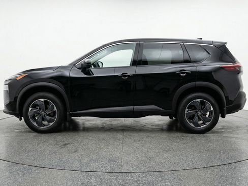 Used 2025 Nissan Rogue SV FWD image 5