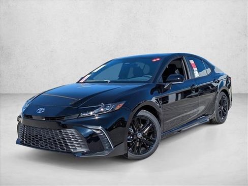 New 2026 Toyota Camry SE image 1