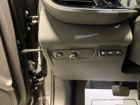 Used 2023 Buick Envision Avenir AWD/4WD image 20