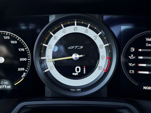 Used 2022 Porsche 911 GT3 image 50