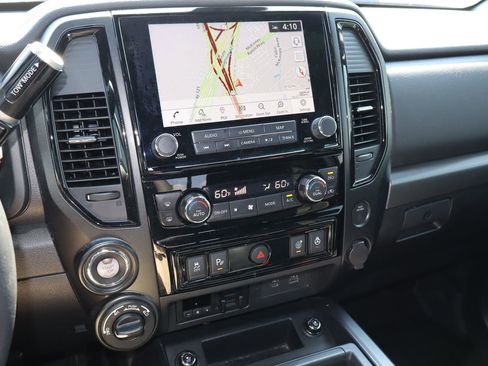 Used 2021 Nissan Titan PRO-4X w/ Pro-4x Convenience Package AWD/4WD image 7