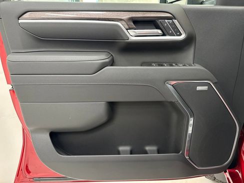 New 2026 Chevrolet Silverado 2500 LTZ w/ LTZ Convenience Package image 17