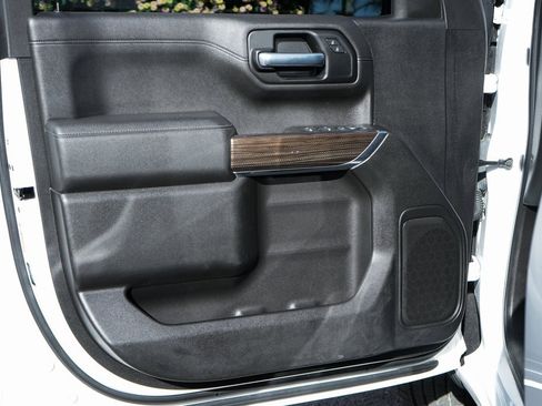 Used 2021 Chevrolet Silverado 1500 RST image 14