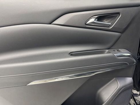 Used 2026 Chevrolet Traverse LT AWD/4WD image 23