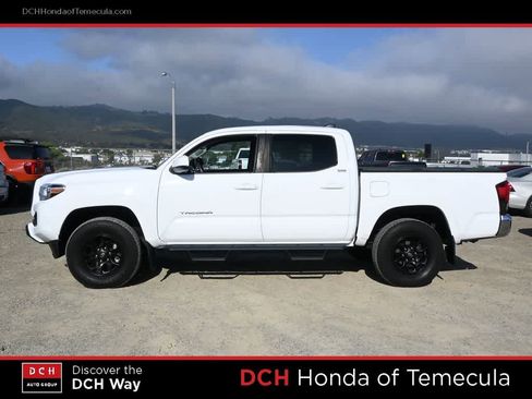 Used 2021 Toyota Tacoma SR5 RWD image 4