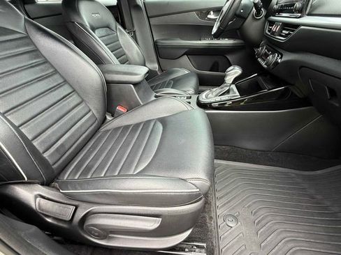 Used 2023 Kia Forte GT-Line w/ GT-Line Premium Package FWD image 19