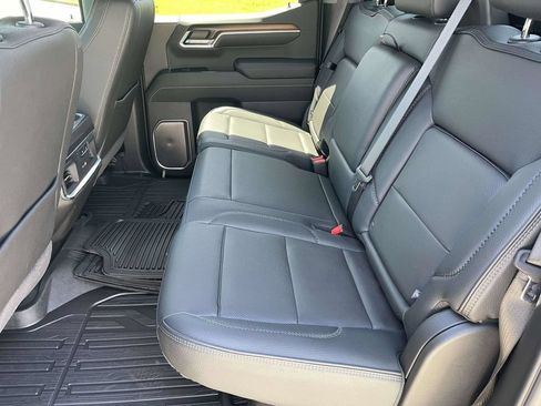 Used 2025 GMC Sierra 1500 Denali AWD/4WD image 12