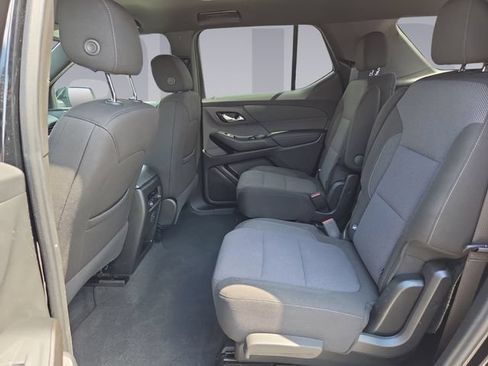 Certified 2023 Chevrolet Traverse LT AWD/4WD image 16