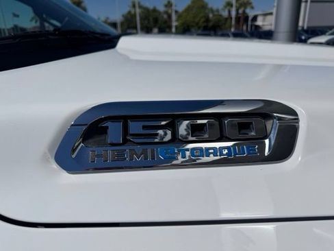 Used 2023 RAM 1500 Limited AWD/4WD image 9