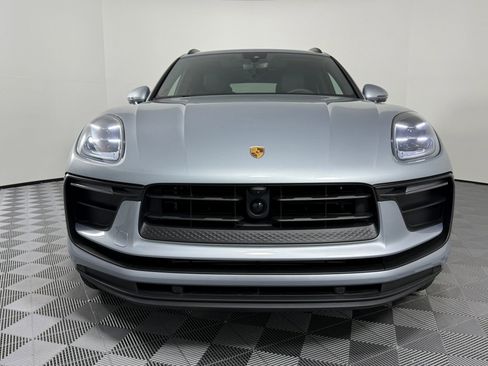 Certified 2026 Porsche Macan AWD/4WD image 6