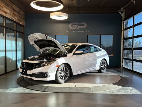 Used 2019 Honda Civic EX-L image 25