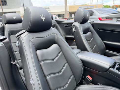 Used 2013 Maserati GranTurismo Sport RWD image 57