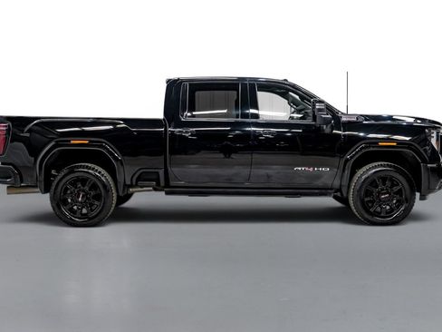 Used 2024 GMC Sierra 2500 AT4 w/ AT4 Premium Plus Package AWD/4WD image 5