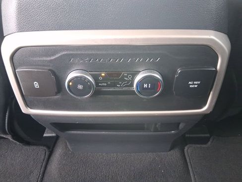 Used 2024 Ford Expedition Max XLT image 21