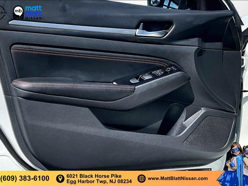Certified 2023 Nissan Altima 2.5 SR FWD image 18
