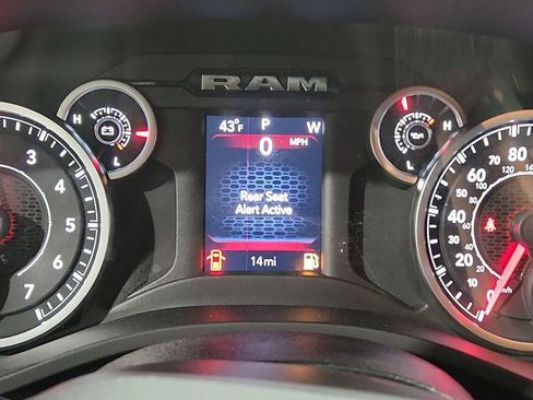 New 2026 RAM 1500 4x4 Crew Cab image 19