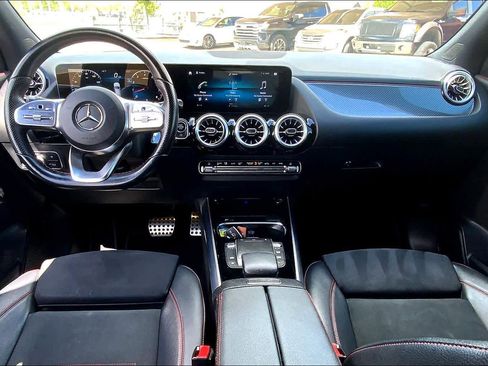 Used 2022 Mercedes-Benz GLA 250 image 16