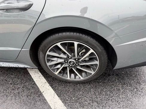 Used 2023 Hyundai Sonata Limited w/ Cargo Package FWD image 6