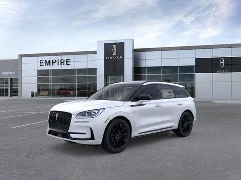 New 2026 Lincoln Corsair Grand Touring image 1