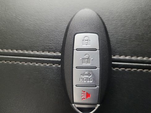 Used 2025 Nissan Sentra S image 32