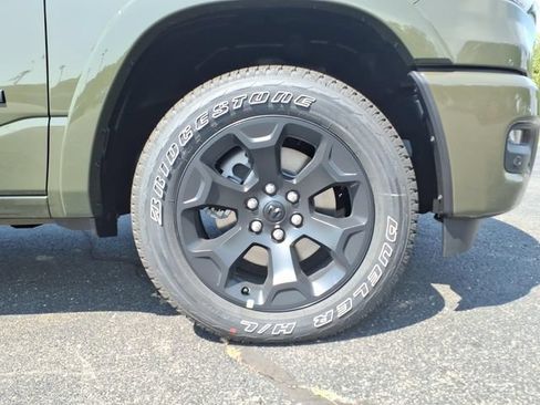 New 2027 RAM 1500 4x4 Crew Cab image 9