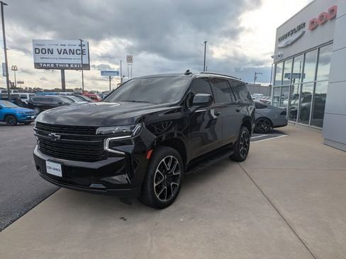 Used 2023 Chevrolet Tahoe RST image 2