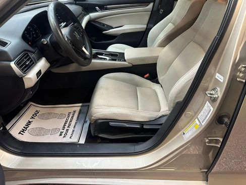 Used 2018 Honda Accord LX image 11