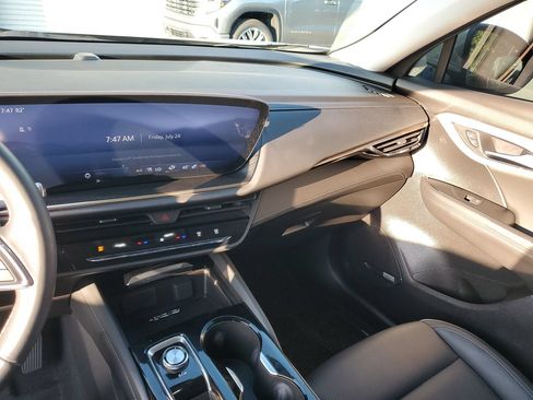 Used 2024 Buick Envision Avenir AWD/4WD image 26