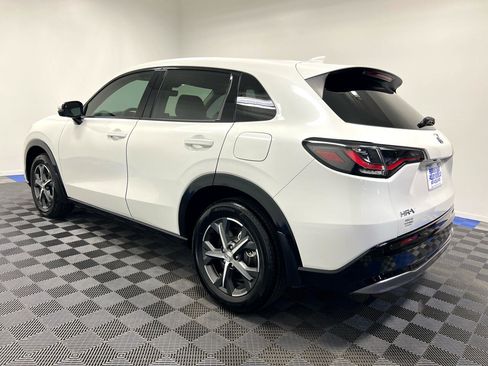 Used 2025 Honda HR-V EX-L image 10