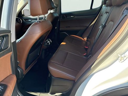 Used 2019 Alfa Romeo Stelvio Ti image 10