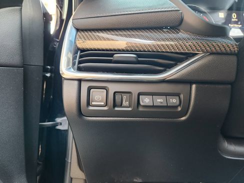 Used 2023 Cadillac XT4 Sport FWD image 22
