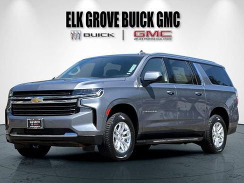 Used 2022 Chevrolet Suburban LT AWD/4WD image 8