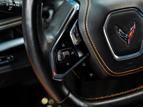 Used 2022 Chevrolet Corvette Stingray Premium Cpe w/ Z51 Performance Package image 24