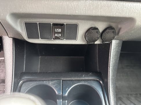 Used 2015 Toyota Tacoma PreRunner image 29