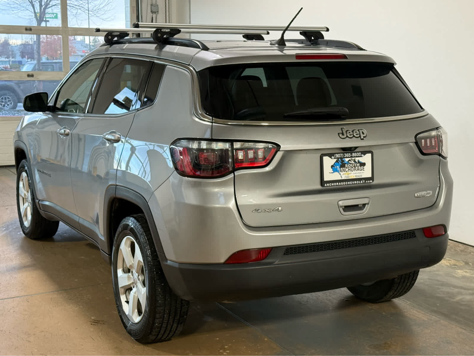 Used 2021 Jeep Compass Latitude AWD/4WD image 3