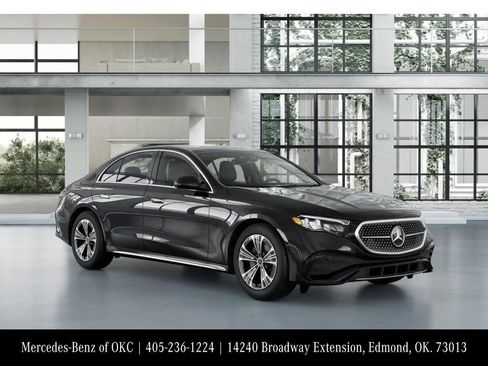 Used 2025 Mercedes-Benz E 350 4MATIC Sedan image 11