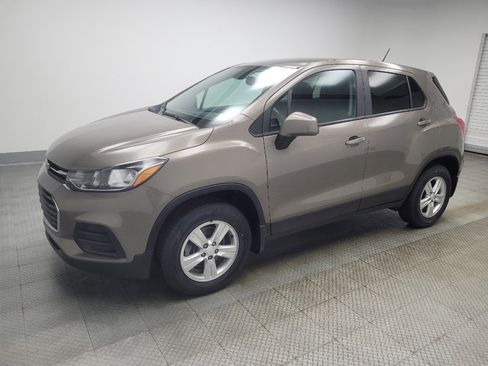 Used 2020 Chevrolet Trax LS w/ Tint and Cruise Package AWD/4WD image 2