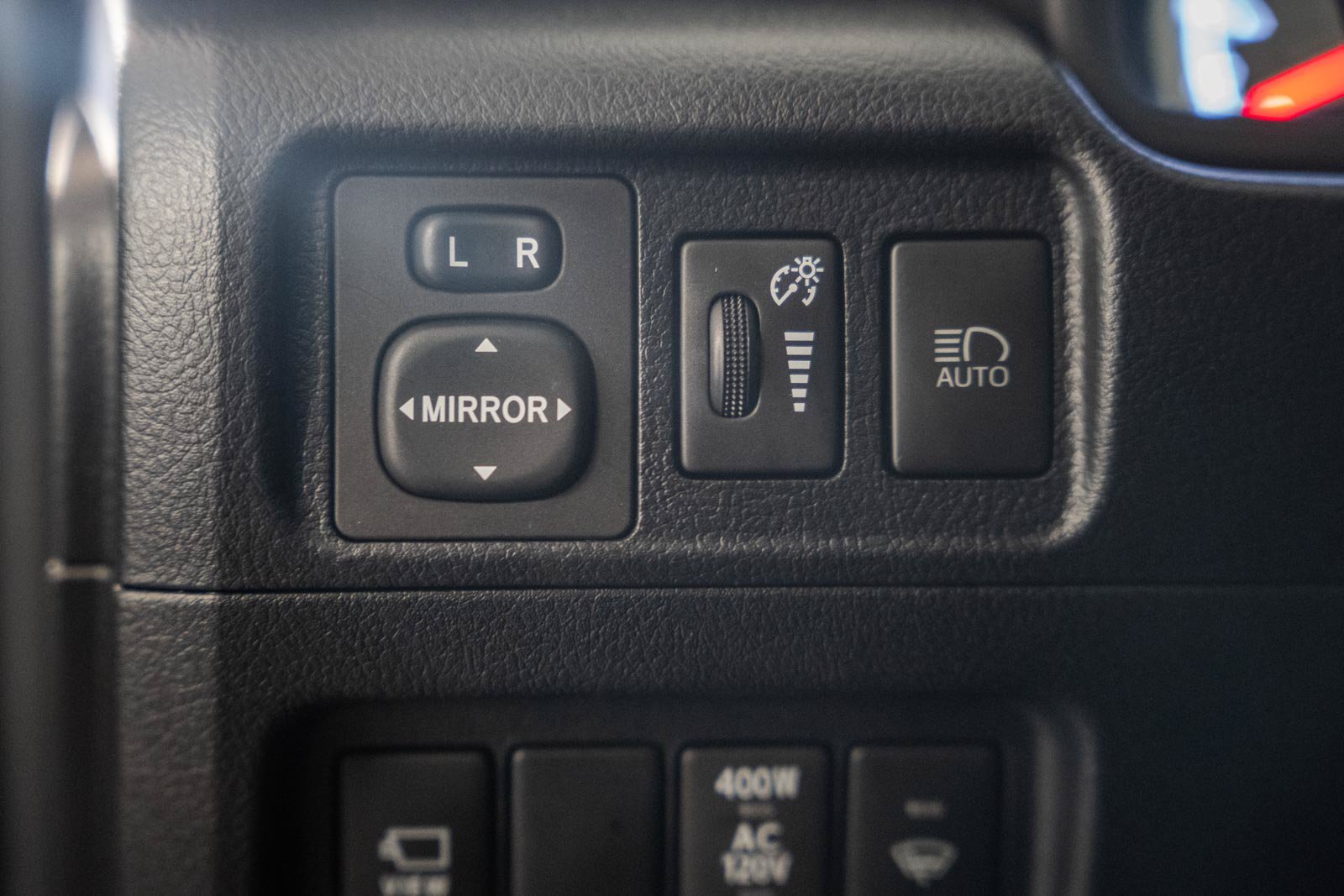 Used 2022 Toyota 4Runner Limited AWD/4WD image 50