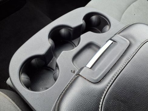 Used 2024 RAM 1500 Classic SLT image 18