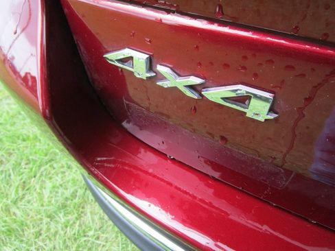 Used 2024 Jeep Grand Cherokee Limited AWD/4WD image 11