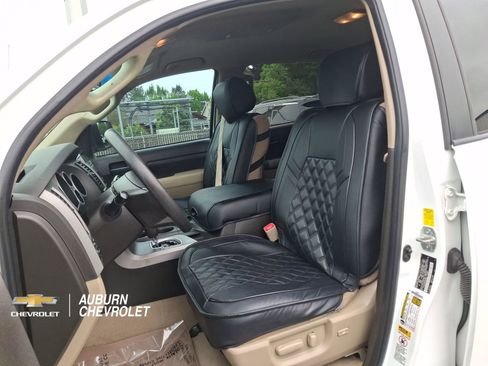 Used 2010 Toyota Tundra 4x4 CrewMax image 20