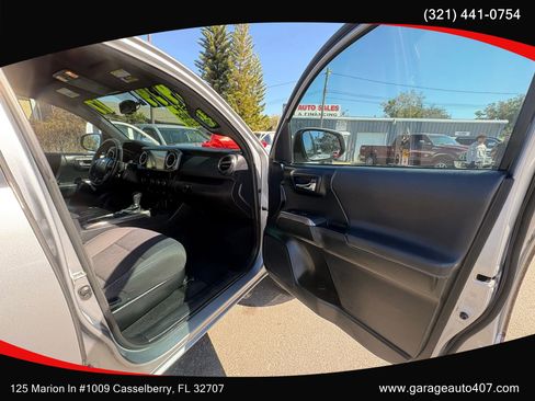 Used 2017 Toyota Tacoma TRD Sport w/ Tow Package RWD image 32