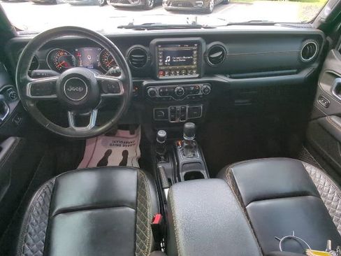 Certified 2022 Jeep Wrangler Unlimited Sahara AWD/4WD image 14