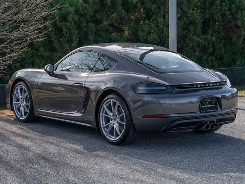 Certified 2024 Porsche 718 Cayman Base w/ Premium Package image 3
