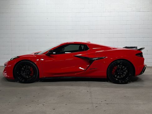 Used 2025 Chevrolet Corvette Z06 w/ Battery Protection Package RWD image 2