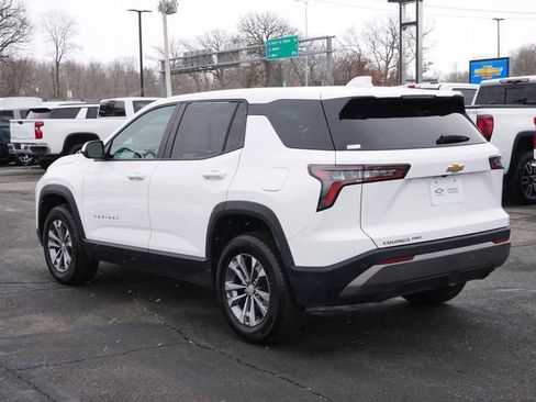 Used 2025 Chevrolet Equinox LT image 4