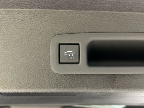 New 2026 Toyota Sienna Platinum AWD/4WD image 11